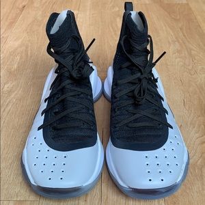 Curry 4 Under Armour Sneakers size 9